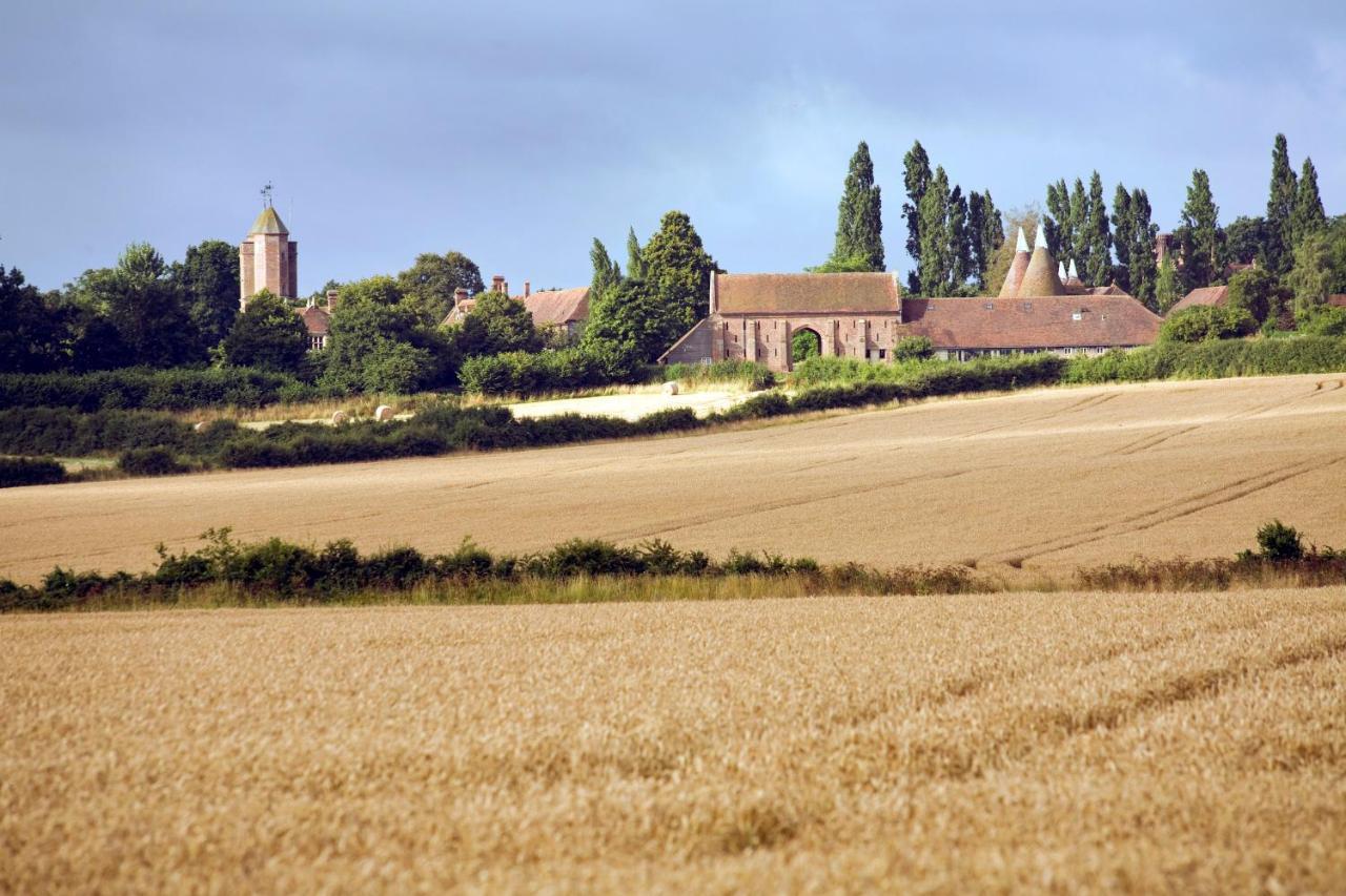 Sissinghurst Castle Farmhouse Exterior foto